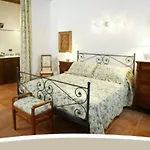 La Maragliana Apartmanhotel Castel Rocchero