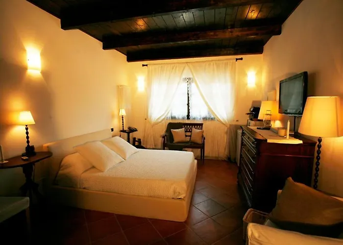 La Maragliana Aparthotel Castel Rocchero